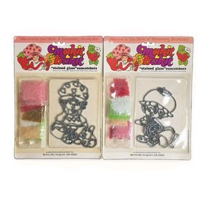Vintage 1982 Strawberry Shortcake Makit Bakit Suncatcher Craft Kit Lot of 2 New